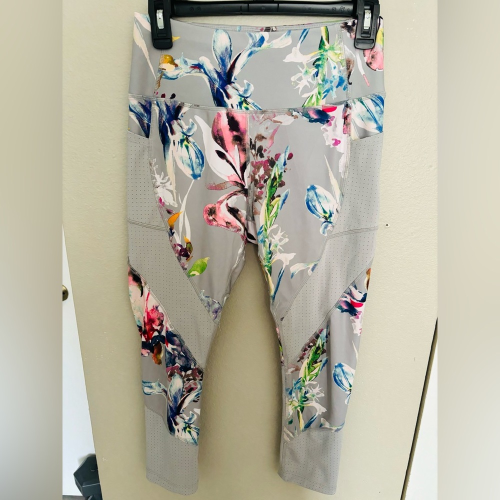 Avia grey/multicolor floral print. Workout leggings.